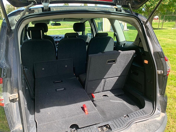 Ford S-MAX 3 of 5