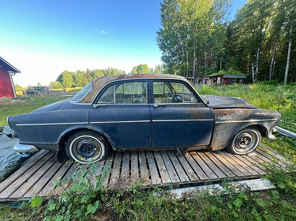 Volvo Amazon 3 of 5