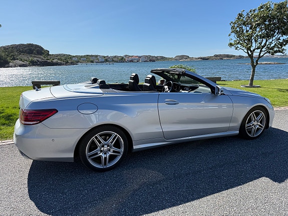Mercedes-Benz E250 4 of 5