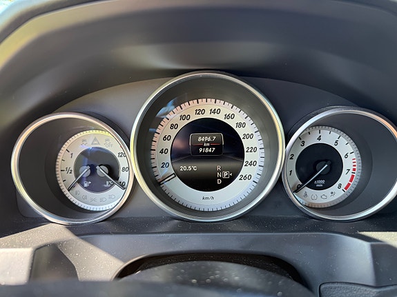Mercedes-Benz E250 6 of 6