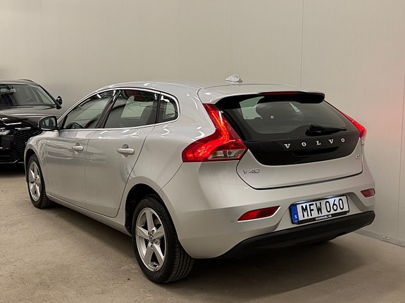 Volvo V40 6 of 8