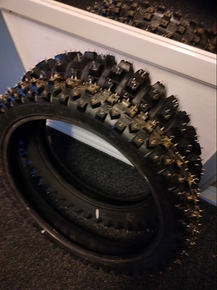 KTM 690 ENDURO R 22 of 25