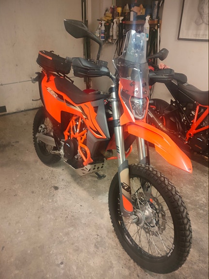 KTM 690 ENDURO R 25 of 25