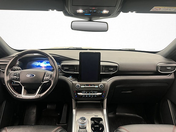 Ford Explorer 17 of 30