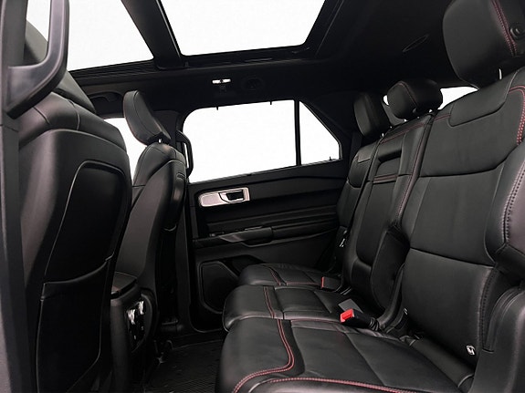 Ford Explorer 21 of 30