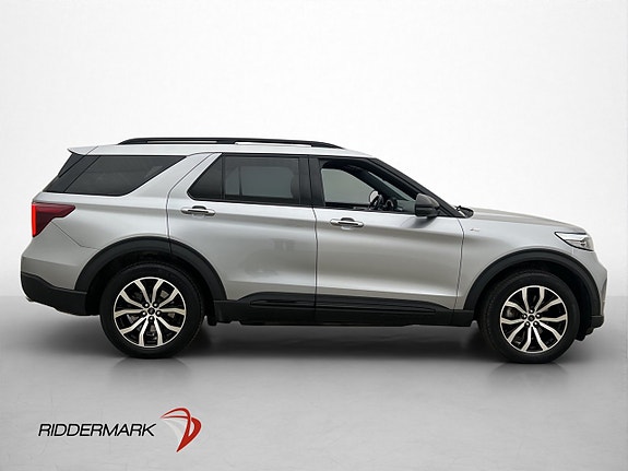 Ford Explorer 9 of 30