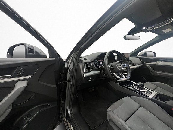 Audi Q5 9 of 30