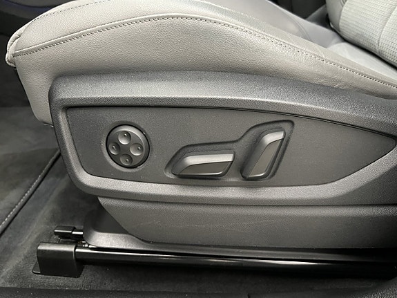 Audi Q5 16 of 30
