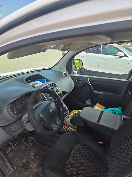 Renault Kangoo Express 2 of 5