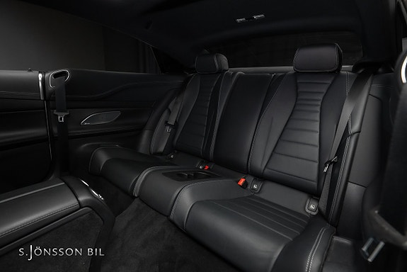 Mercedes-Benz E300 13 of 20