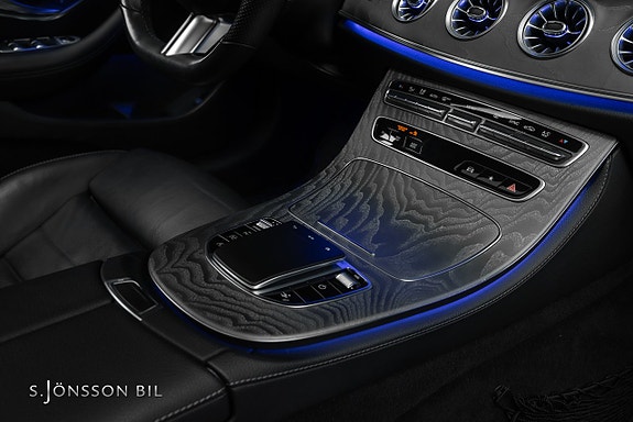 Mercedes-Benz E300 18 of 20