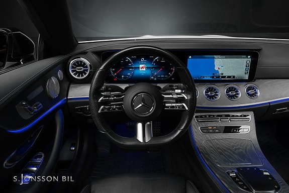Mercedes-Benz E300 12 of 20