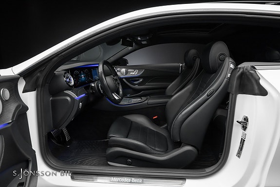 Mercedes-Benz E300 20 of 20