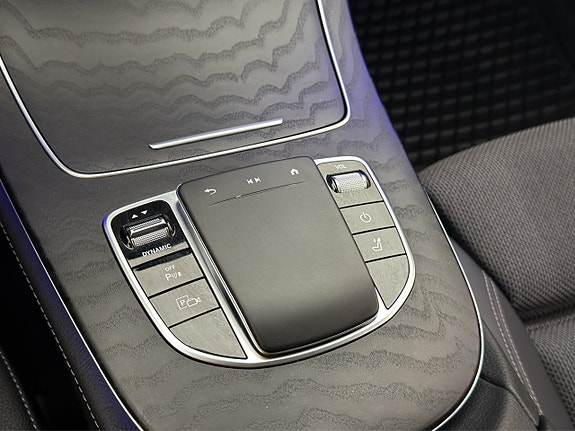 Mercedes-Benz E300 29 of 30