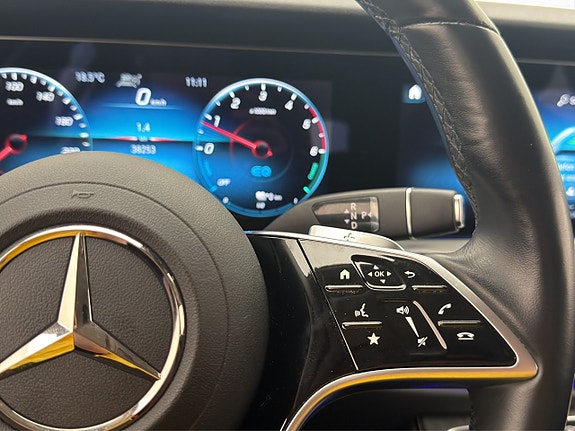 Mercedes-Benz E300 30 of 30