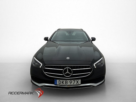 Mercedes-Benz E300 3 of 30