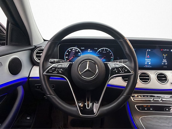Mercedes-Benz E300 20 of 30
