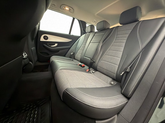 Mercedes-Benz E300 15 of 30