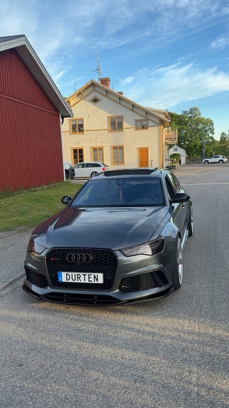 Audi RS6 2 of 5