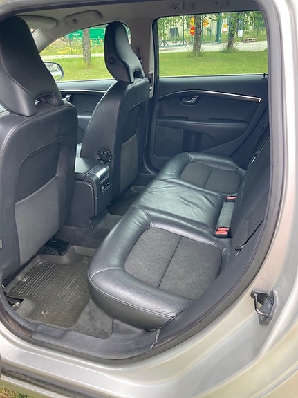 Volvo V70 5 of 5