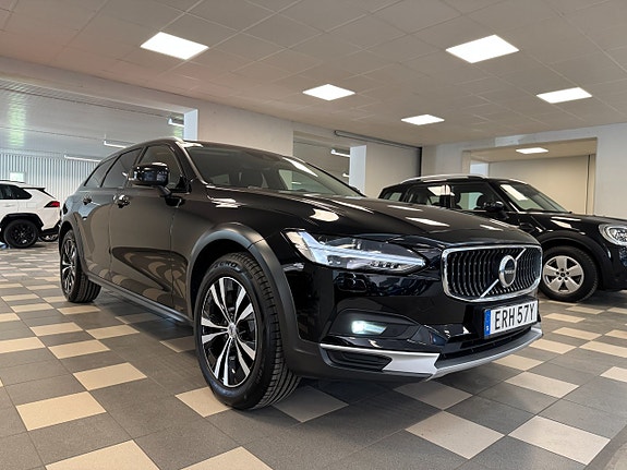 Volvo V90 Cross Country 4 of 5