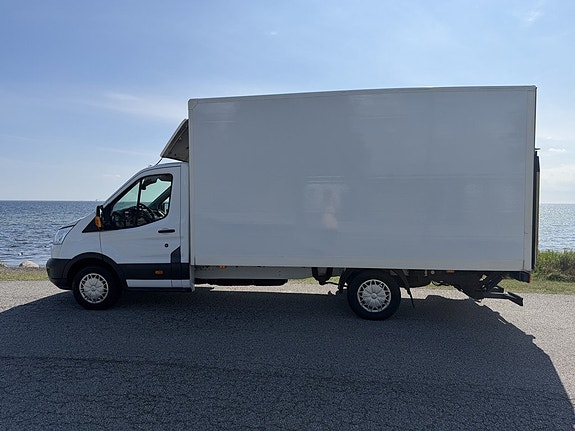 Ford Transit 2 of 5