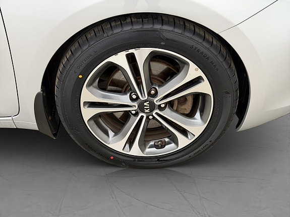 Kia Ceed 26 of 26