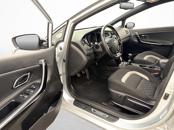 Kia Ceed 10 of 26