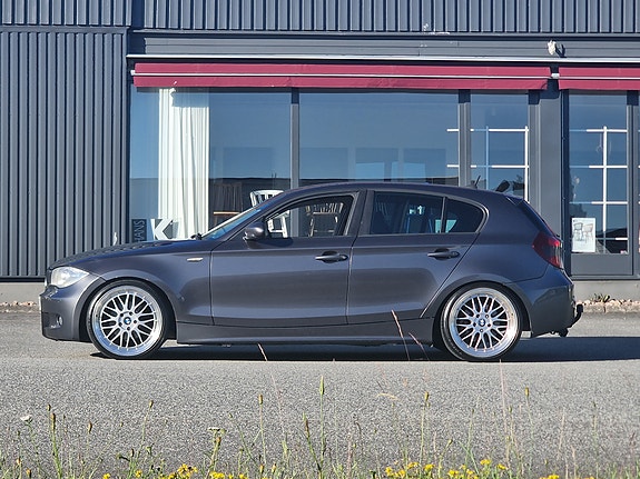 BMW 120d 4 of 10