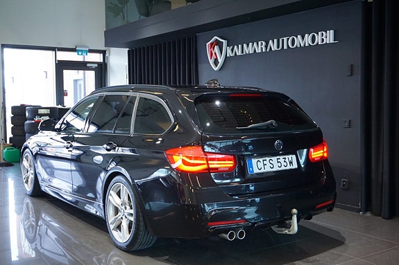 BMW 320i 6 of 17