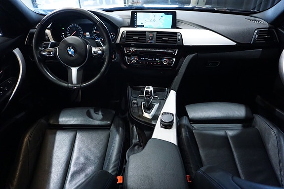 BMW 320i 9 of 17