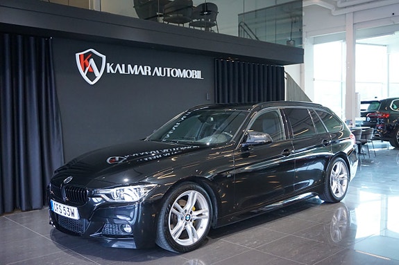 BMW 320i 4 of 5