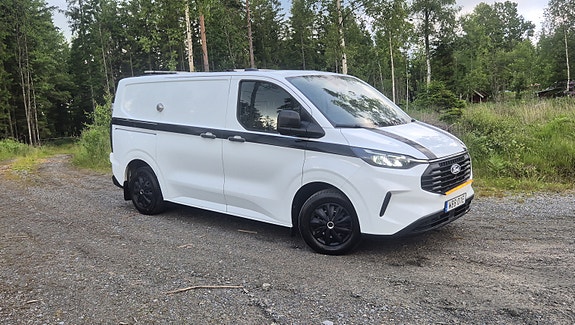 Ford Transit Custom 3 of 5