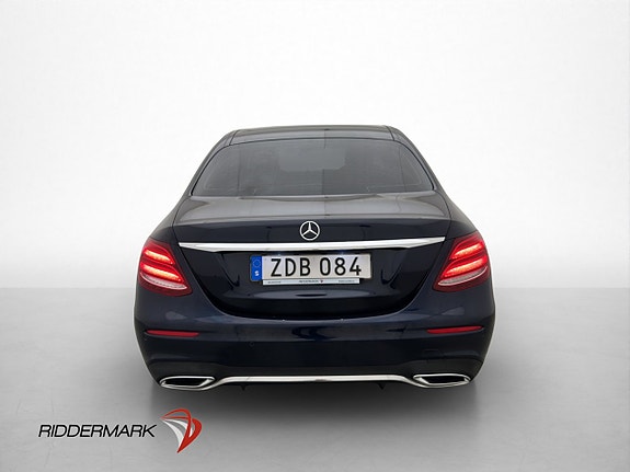 Mercedes-Benz E220 6 of 30