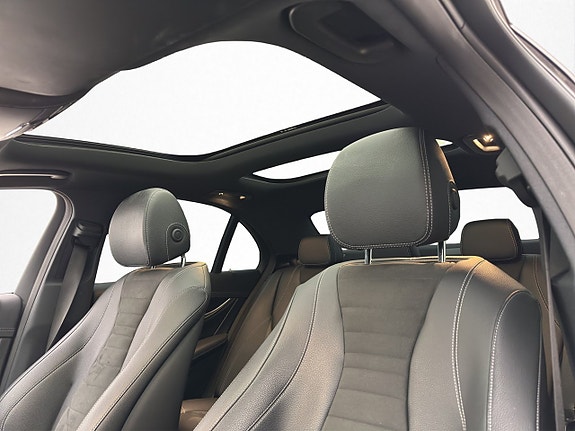 Mercedes-Benz E220 17 of 30