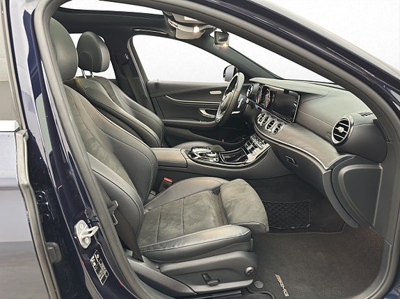Mercedes-Benz E220 14 of 30