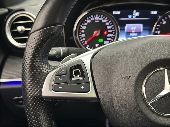 Mercedes-Benz E220 19 of 30