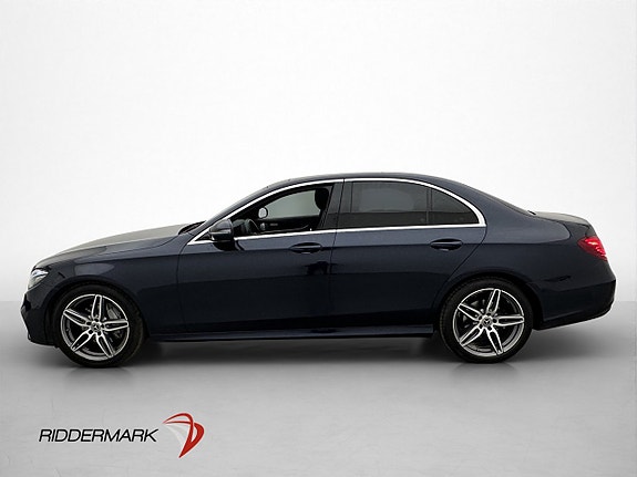 Mercedes-Benz E220 4 of 5