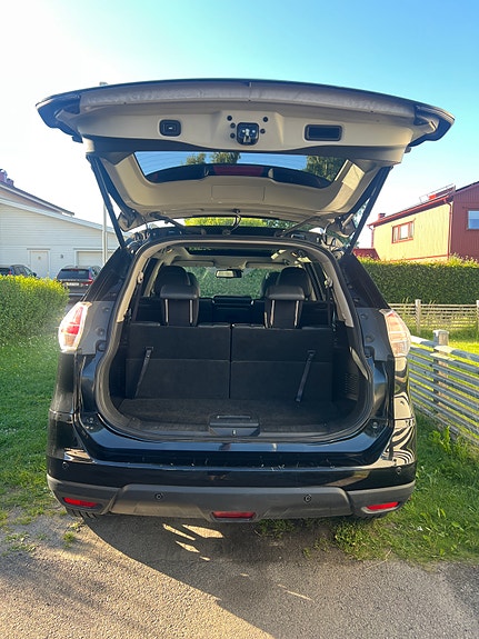 Nissan X-Trail 5 of 5