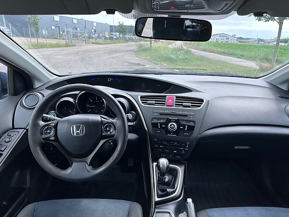 Honda Civic 9 of 18