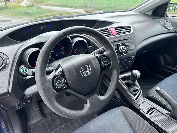 Honda Civic 12 of 18