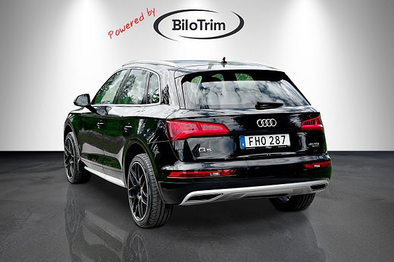 Audi Q5 10 of 19