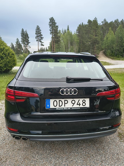 Audi A4 3 of 10