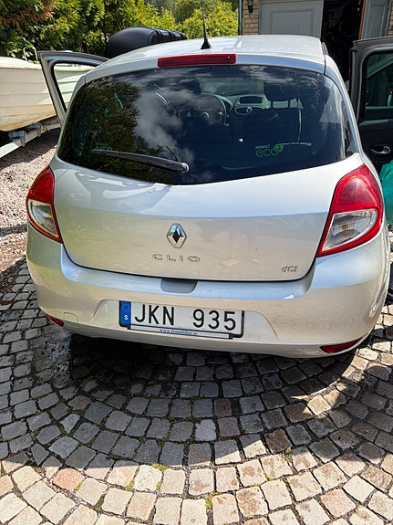 Renault Clio 10 of 15