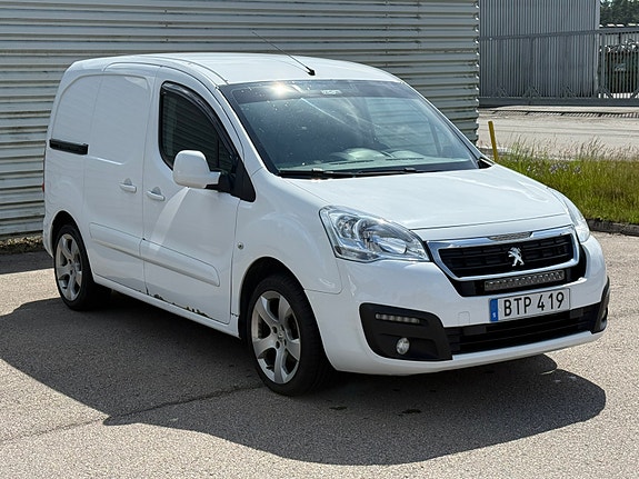 Peugeot Partner 2 of 5