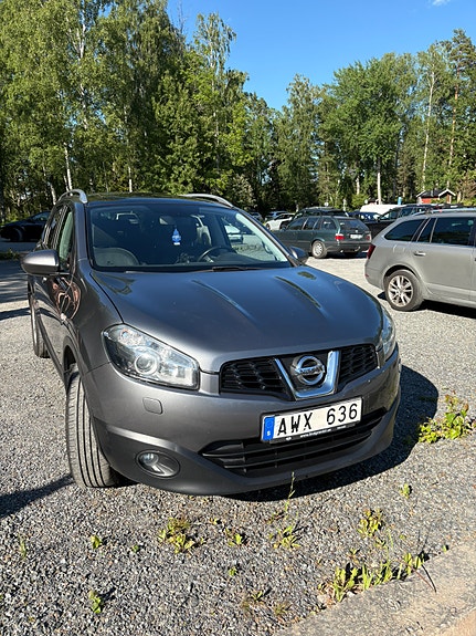 Nissan Qashqai+2 2 of 5