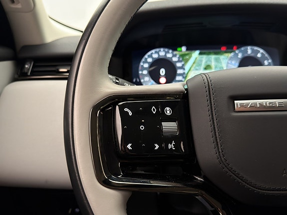 Land Rover Range Rover Velar 30 of 30
