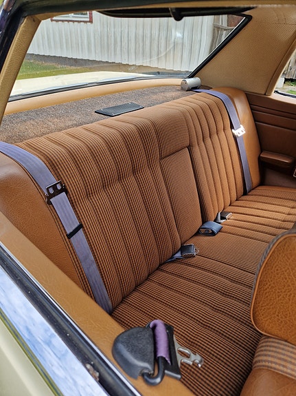 Mercedes-Benz 250 CE 8 of 10