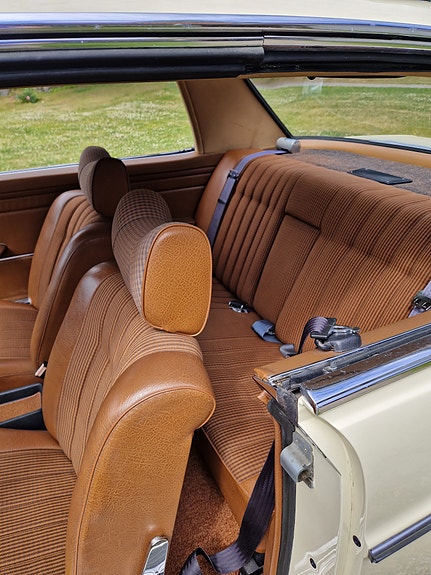 Mercedes-Benz 250 CE 7 of 10