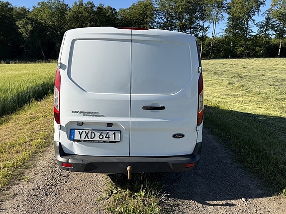 Ford Transit Connect 7 of 11